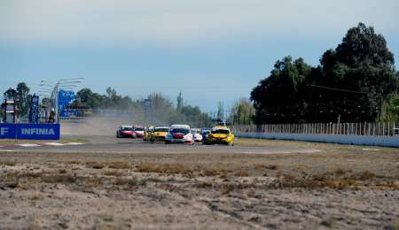 Tres excluídos en el sprint del TC2000 en Mendoza