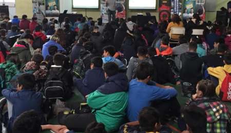 Multitudinaria jornada del Súper TC2000 va a la Escuela en Neuquén