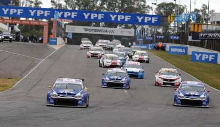 Positiva reunión entre los equipos y AutoSports