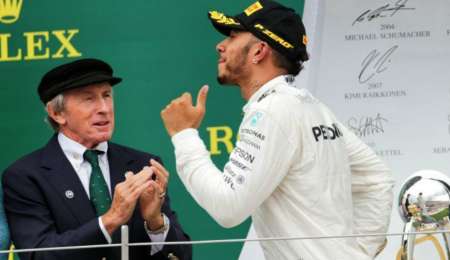 "Hamilton no es tan bueno como Fangio"