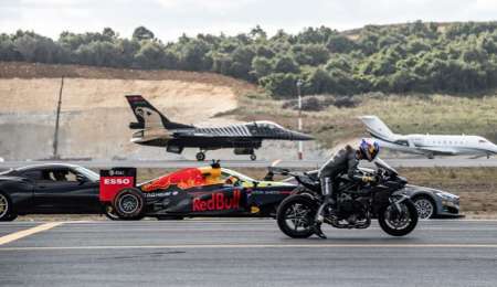 ¿Cuál gana: un Tesla, deportivos, un caza, una moto o un F.1?