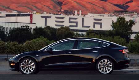 MODEL 3, EL REVOLUCIONARIO DE TESLA