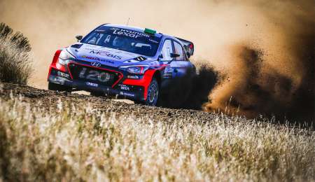 Volcó Latvala, Gana Paddon