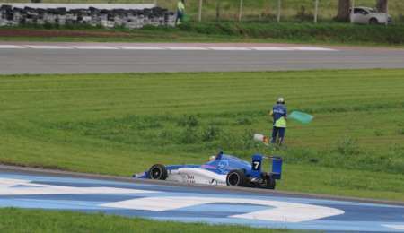 Una electrizante pelea por el podio en la Fórmula 2.0