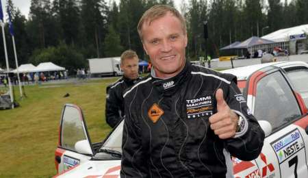 Tommi Makinen se accidentó probando el Toyota Yaris