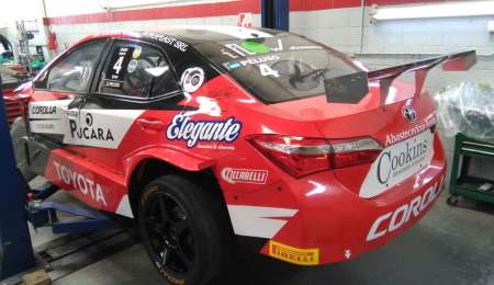 El equipo Toyota Young se prepara para el inicio del Campeonato