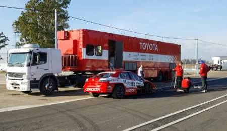 Toyota y Renault buscan velocidad