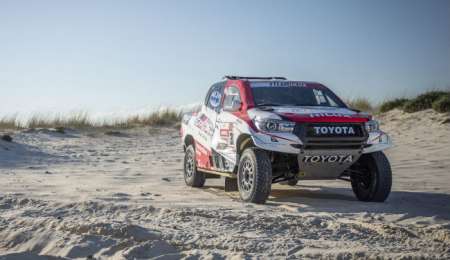 Toyota confirmó tres Hilux y sus tripulaciones para el Dakar 2019