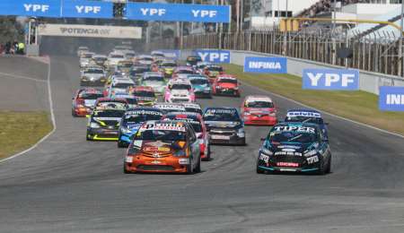 Los líderes pudieron mantener su lugar en los campeonatos