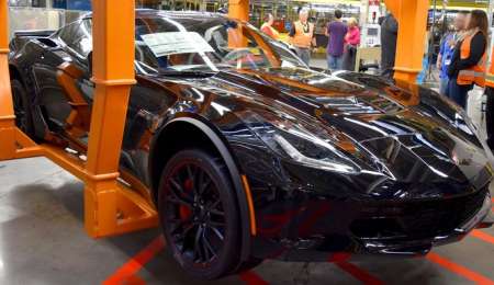 Chevrolet produjo el último Corvette de motor delantero