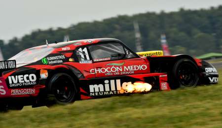 Pole provisional para Urcera en San Luis