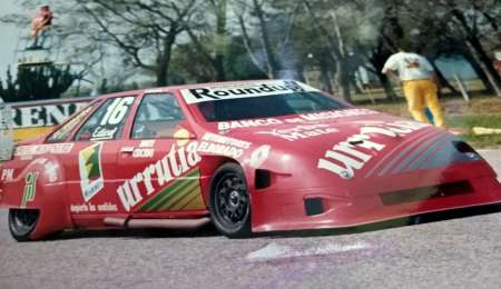 La Familia Urrutia restaura un TC2000 Histórico