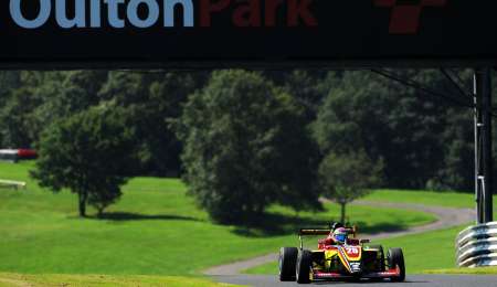 Buen sábado de Nico Varrone en Oulton Park
