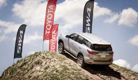 Carburando playa: Stand Toyota