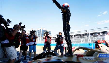 ¡Sancionaron al campeón Vergne! 