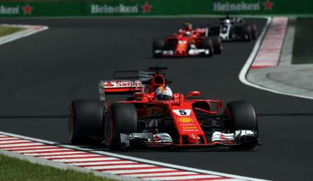 Ferrari aparece antes de clasificar