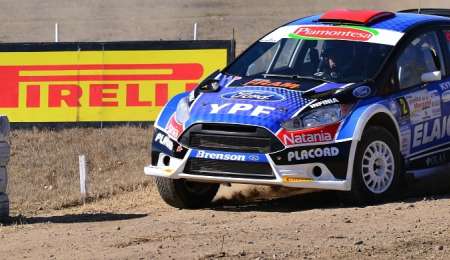 Villagra acaricia La Manzana