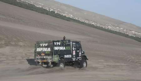 Villagra hace historia y manda entre los camiones