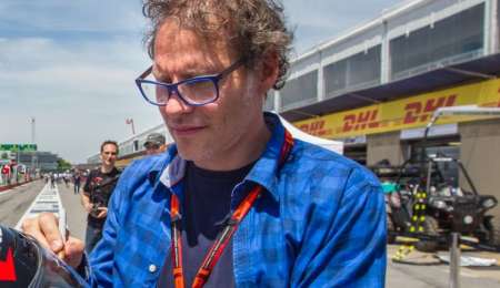 Villeneuve cuestiona a Hamilton