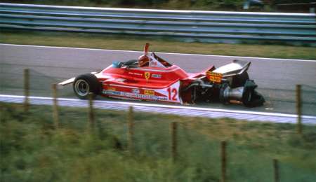 “LOS FANS VEN PILOTOS COBRANDO MILLONES, PERO SON COBARDES”