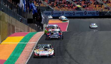 Jacques Villeneuve competirá en Italia