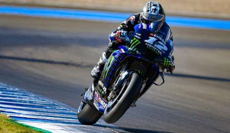 Viñales vuelve a dominar y Márquez regresa a pista