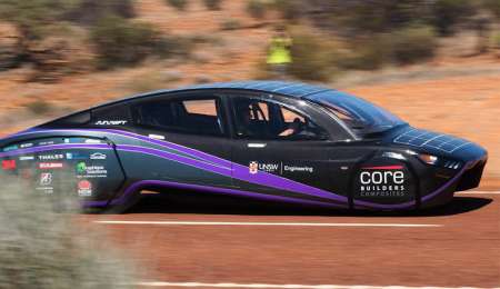 Récord mundial de eficiencia para un auto solar y eléctrico