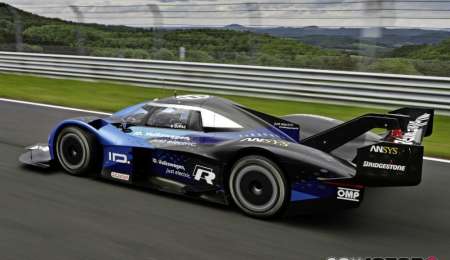 Volkswagen ID.R tras un nuevo récord en el Festival de Goodwood