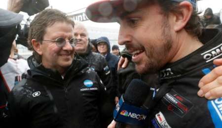 Taylor deslumbrado con Alonso 