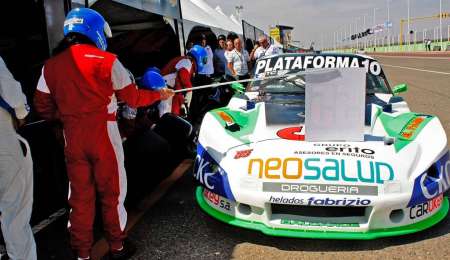 Amigos de fierro: Mangoni y un equipo muy especial