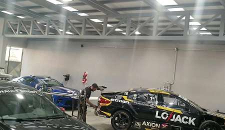 Todos los Renault oficiales excluidos de la Carrera Clasificatoria