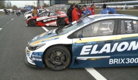 El automovilismo presente en la inauguración del Paseo del Bajo