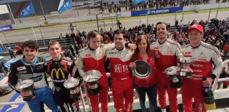 El podio de las 100 Millas de Buenos Aires