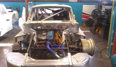 Emotiva puesta en marcha de la réplica del Ford de Falaschi