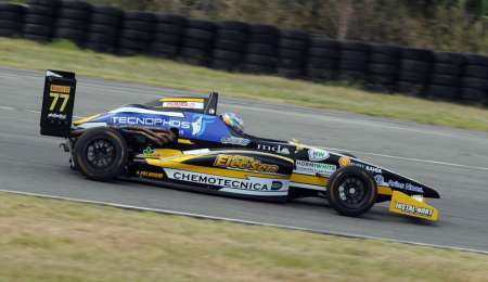 Debut y victoria para Quevedo 