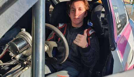 El hijo de Diego Santilli prueba un Top Race Junior