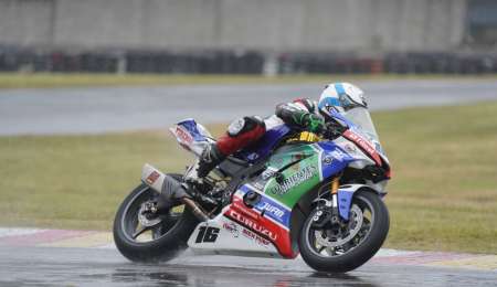 Aguilar ganó de forma contundente en Súper Sport 600