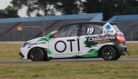 En su regreso a la Clase 3, Benedetti marcó el ritmo del viernes