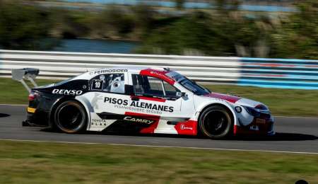 Póker de pole position para Diego Azar