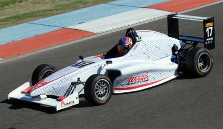 Vezzaro dominó la primera tanda libre de la Fórmula Renault 2.0