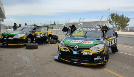 Renault arrancó su prueba con los invitados en el Cabalén