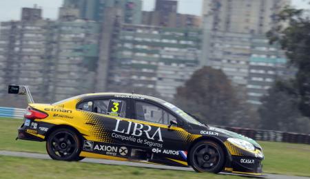 El binomio Pernía/García coronó una sábado perfecto con la pole position