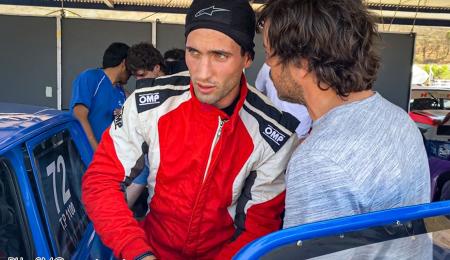 Kevin Benavides dejó por un rato el rally y se animó a la pista