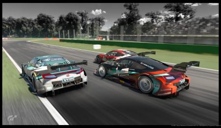 JMG de España gana en el estreno de World Race Series