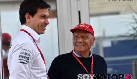 Mercedes renueva con Wolff y Lauda