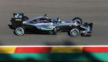 Pole de Rosberg en Spa