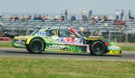 ¿Con qué neumáticos corrió De Benedictis la final?