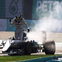 "Solo mis motores se rompen"