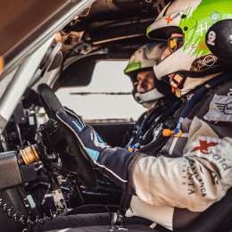 El emotivo aliento a un piloto argentino