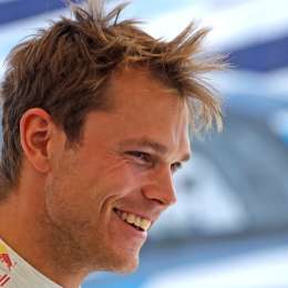 Mikkelsen corre como reemplazante